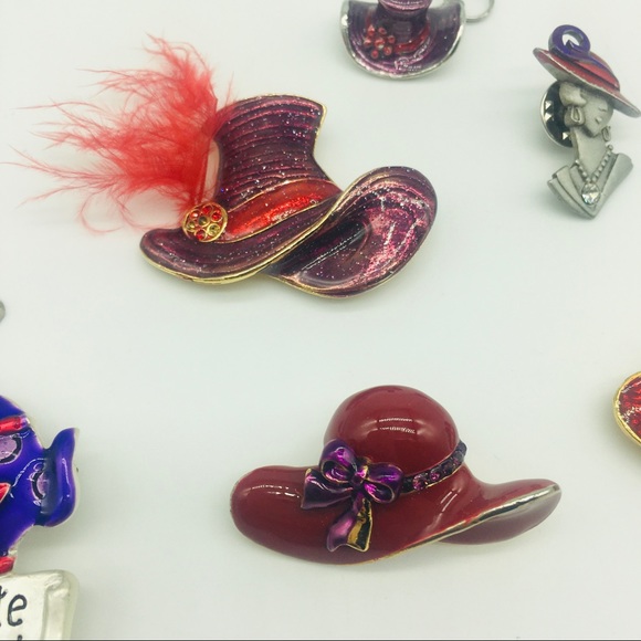 Fun Lot of Red Hat Society Pin Rhinestones Feathers Brooch Lot 8 items J17 - Picture 3 of 8